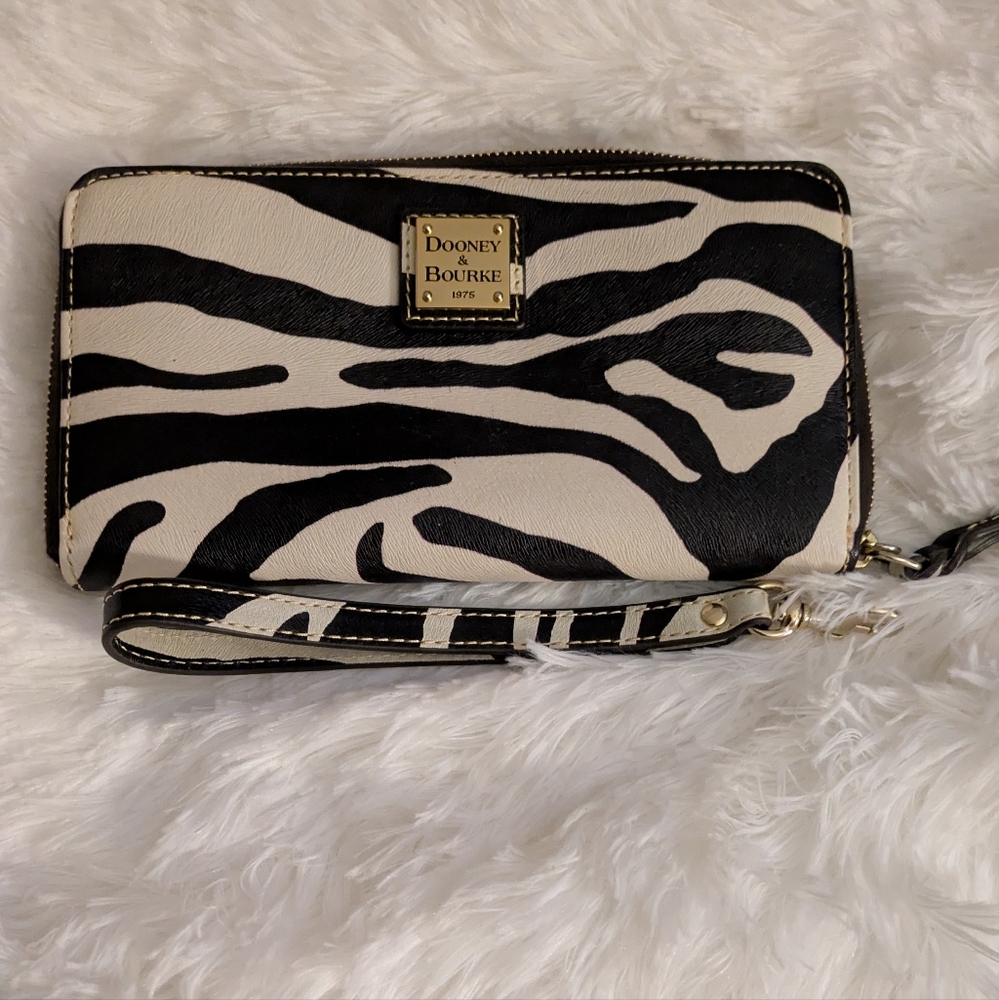 Dooney & Bourke Zebra Zip Around Wristlet Wallet Clutch Leather Large Black